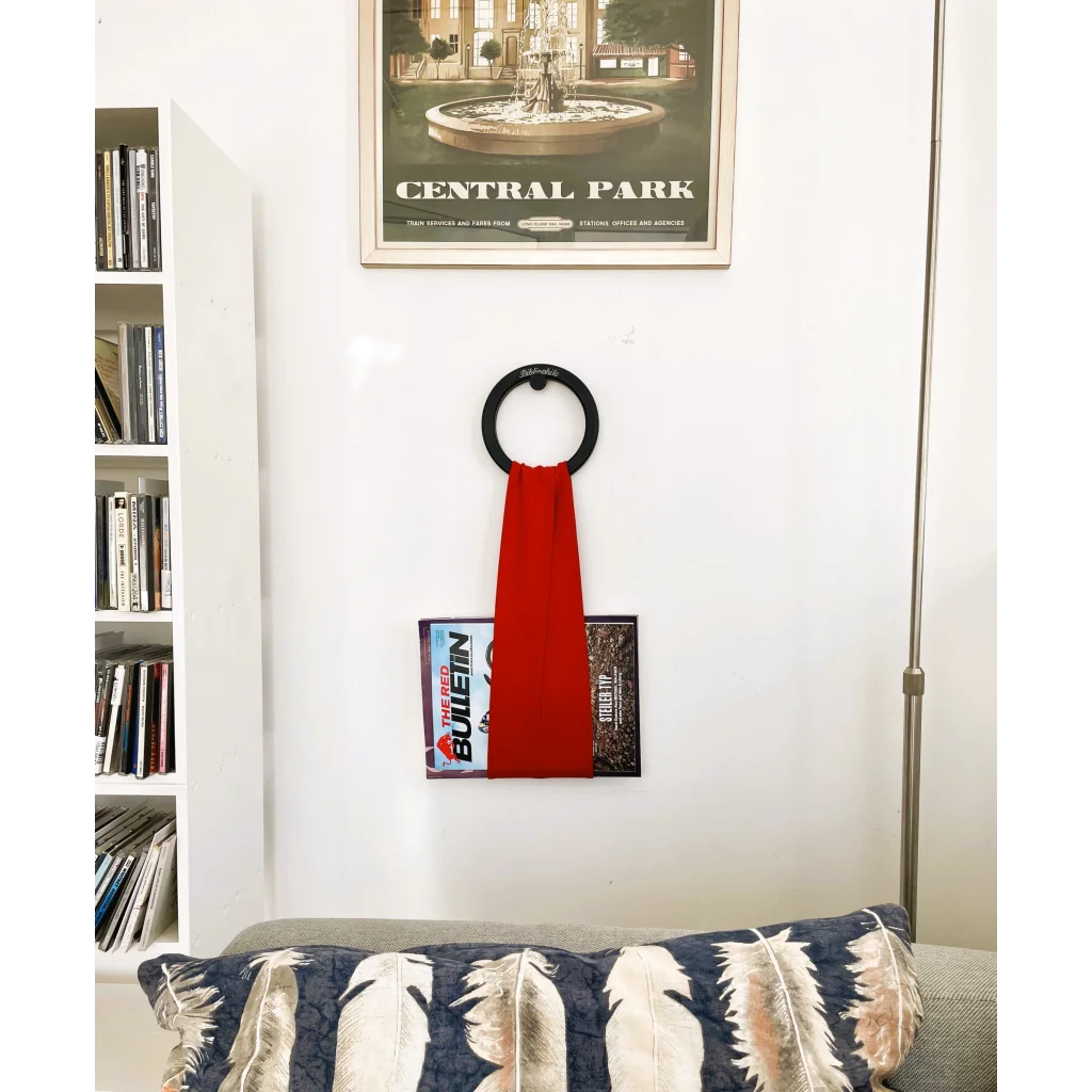 Kiosque - the metal ring magazine rack for your newspapers -